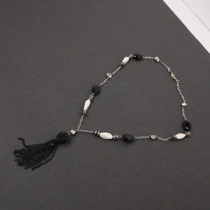 Women's Silver Tone/Black/White Necklace Size OS